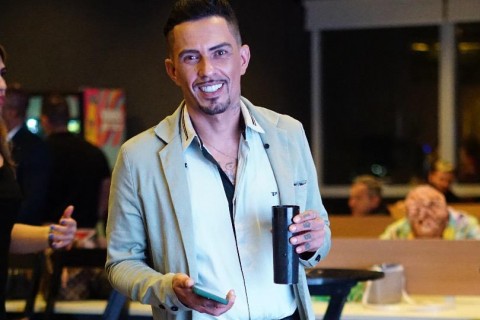 Influencer Alex Ackenback Confirmado no Reality "Deu a Louca na Chacrinha" em Itu